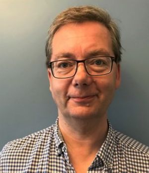 en person med briller